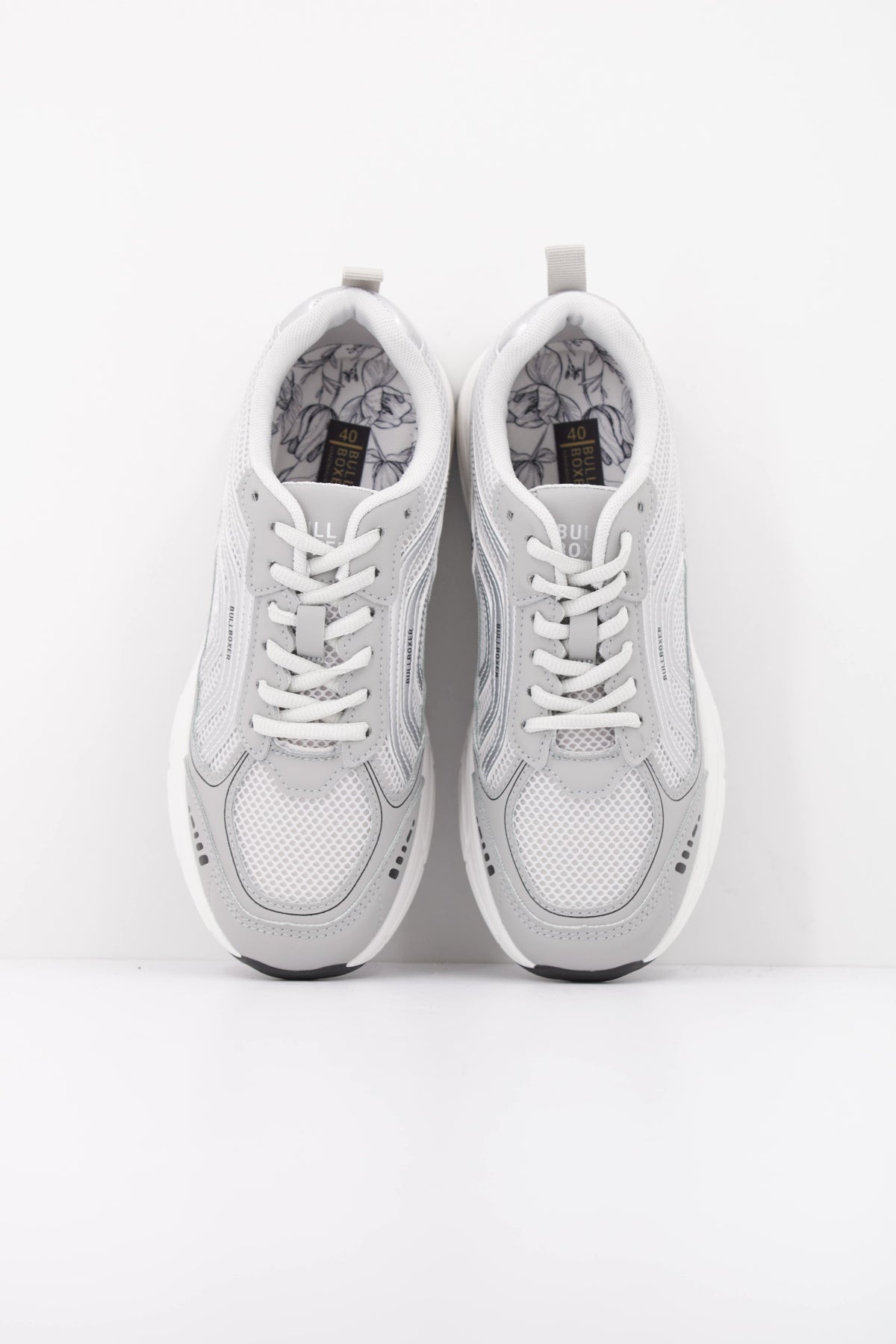 BULLBOXER YK RUNNER BB en color PLATA (3)