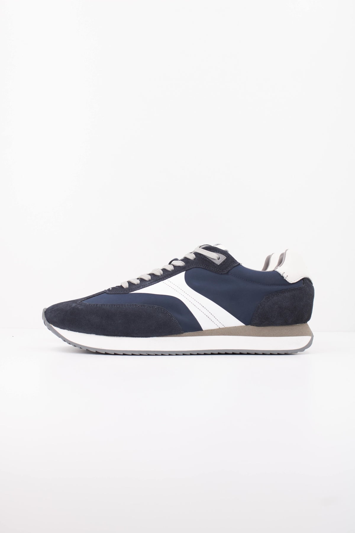 BULLBOXER VINTAGE RUNNER YY en color AZUL (1)