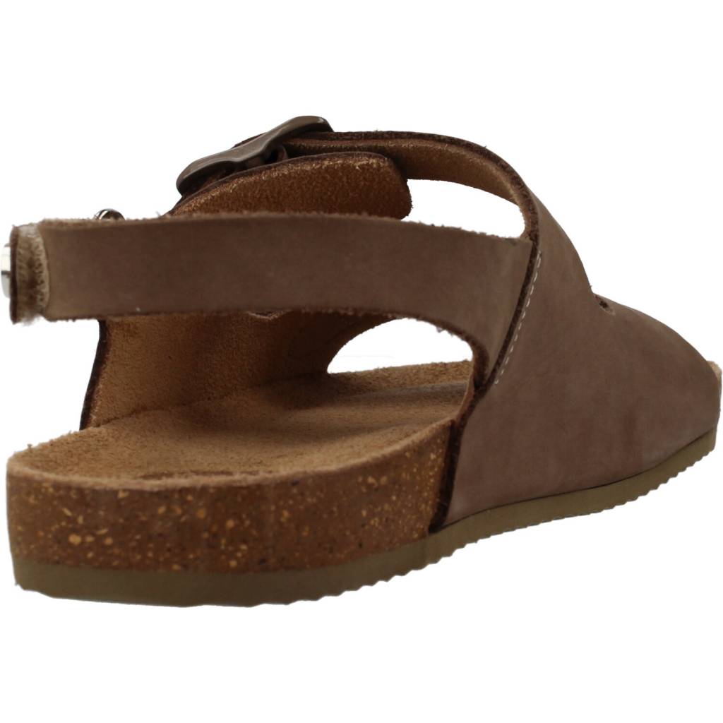 GIOSEPPO MISINTO en color MARRON CLARO (3)