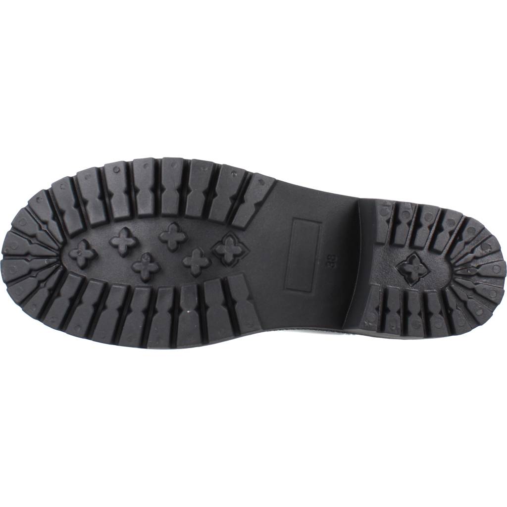 GIOSEPPO TRYSIL en color NEGRO (6)
