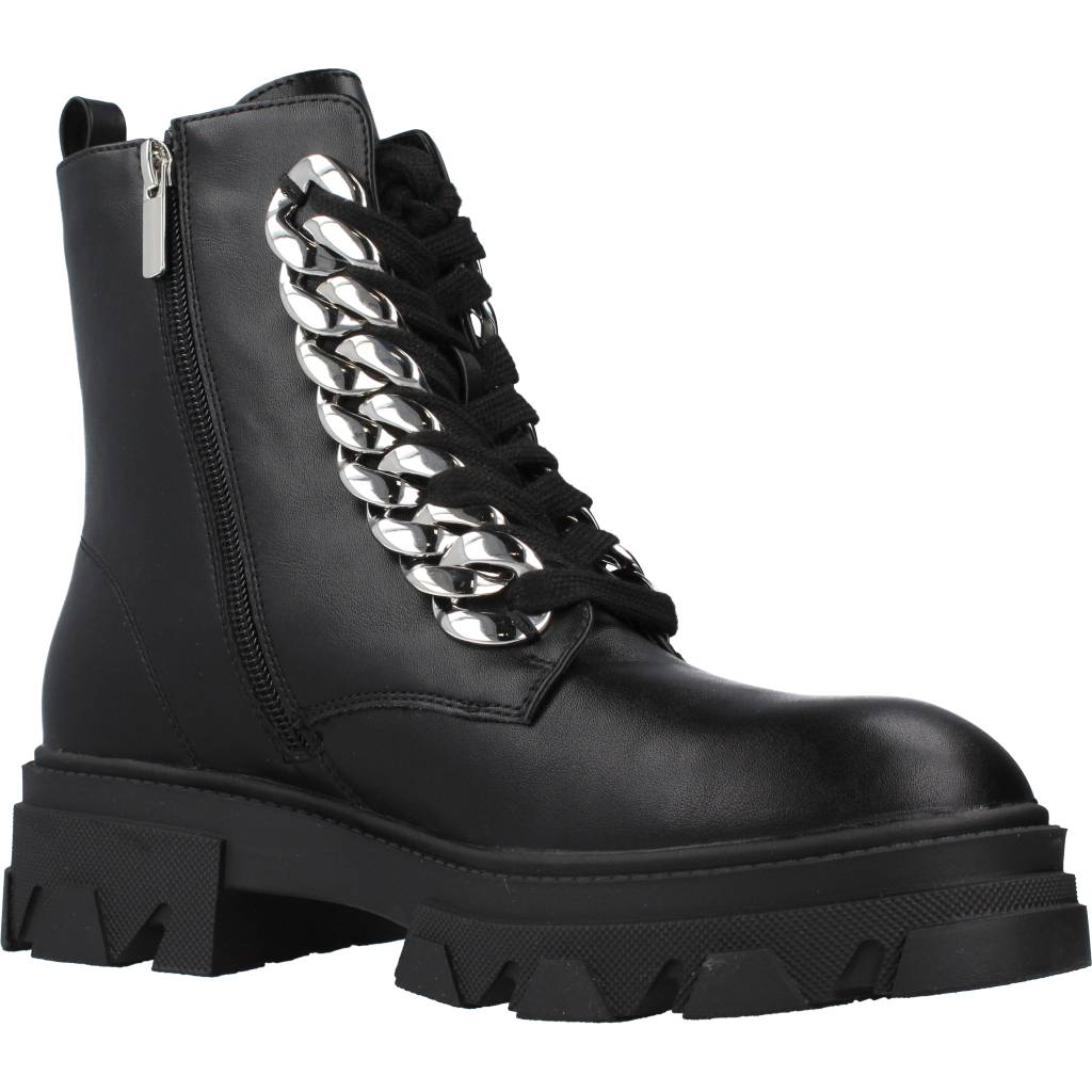 GIOSEPPO HOLZTHUM en color NEGRO (5)