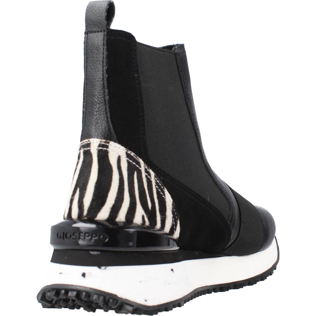 GIOSEPPO HARBIN en color NEGRO (3)
