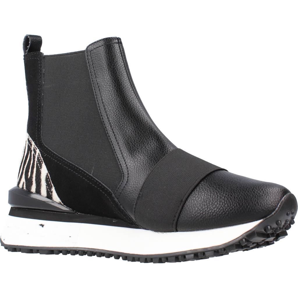 GIOSEPPO HARBIN en color NEGRO (5)