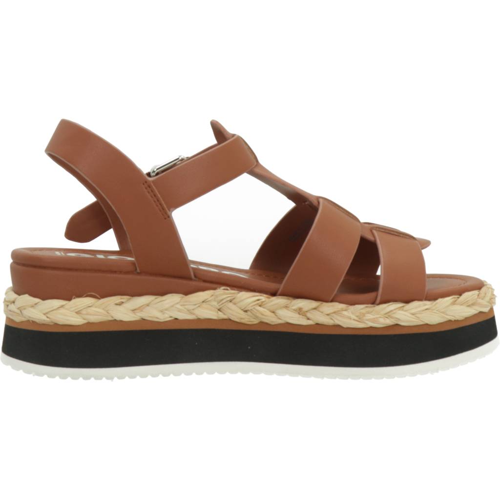 GIOSEPPO SANDALIA VAUMAS en color MARRON (4)