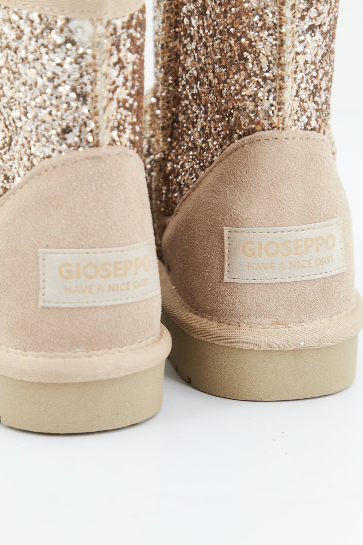 GIOSEPPO TRANOY en color ORO (4)