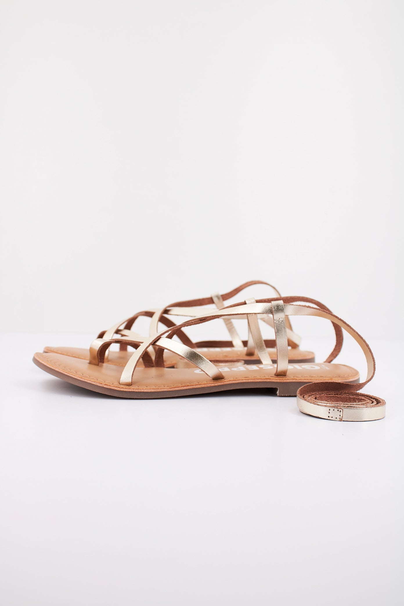 GIOSEPPO LUSSAT en color ORO (1)