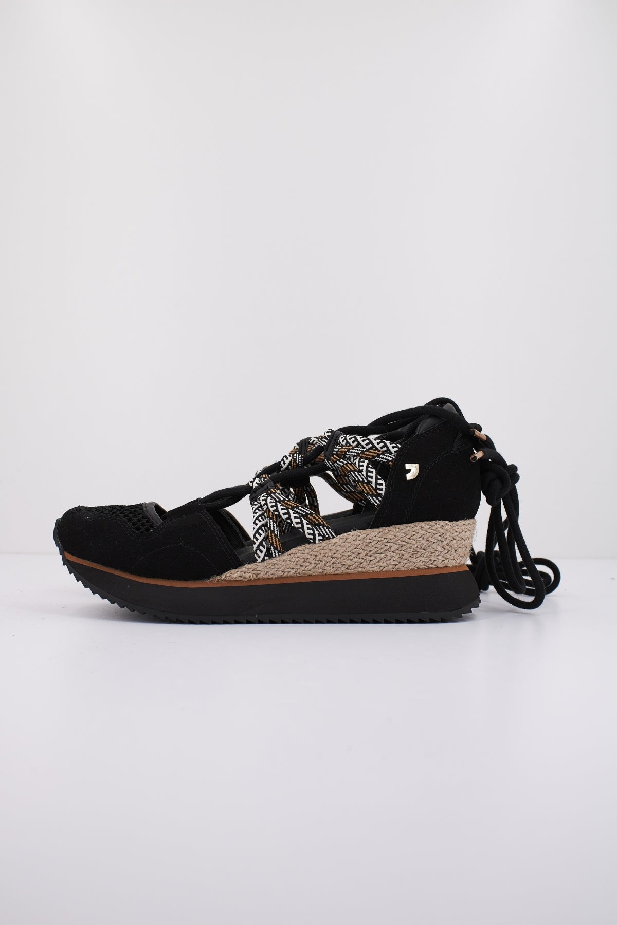 GIOSEPPO IONA en color NEGRO (1)