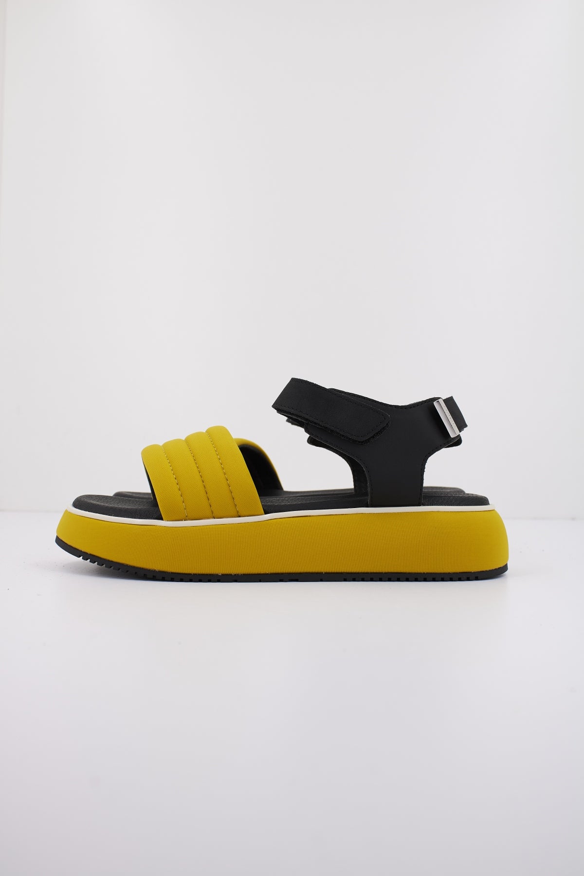 GIOSEPPO CHEVAL en color AMARILLO (1)