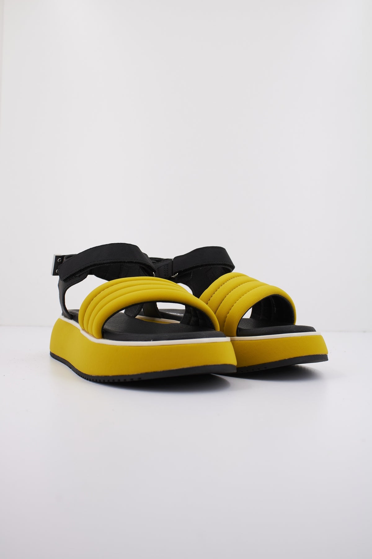 GIOSEPPO CHEVAL en color AMARILLO (2)