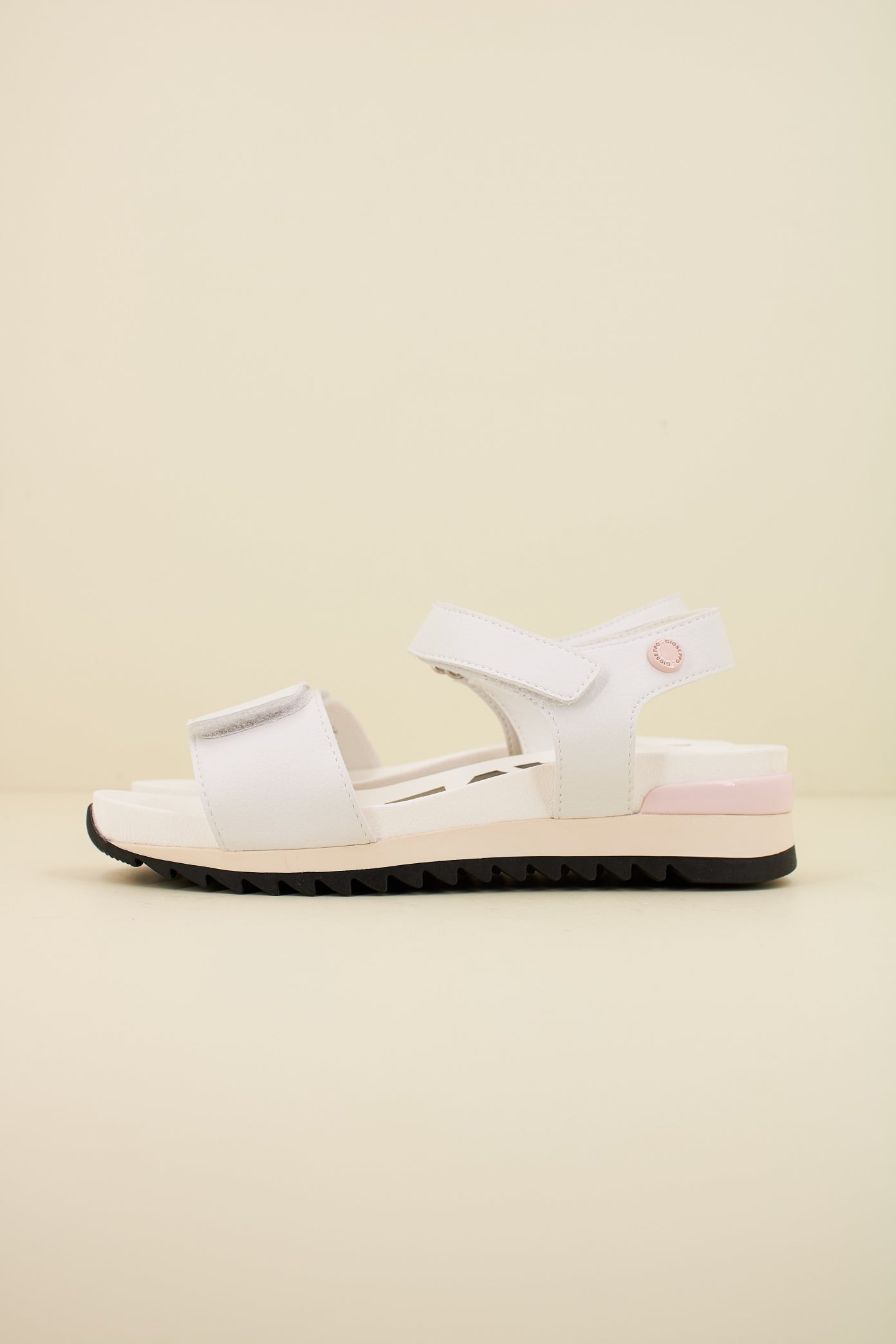 GIOSEPPO LOOE en color BLANCO (1)