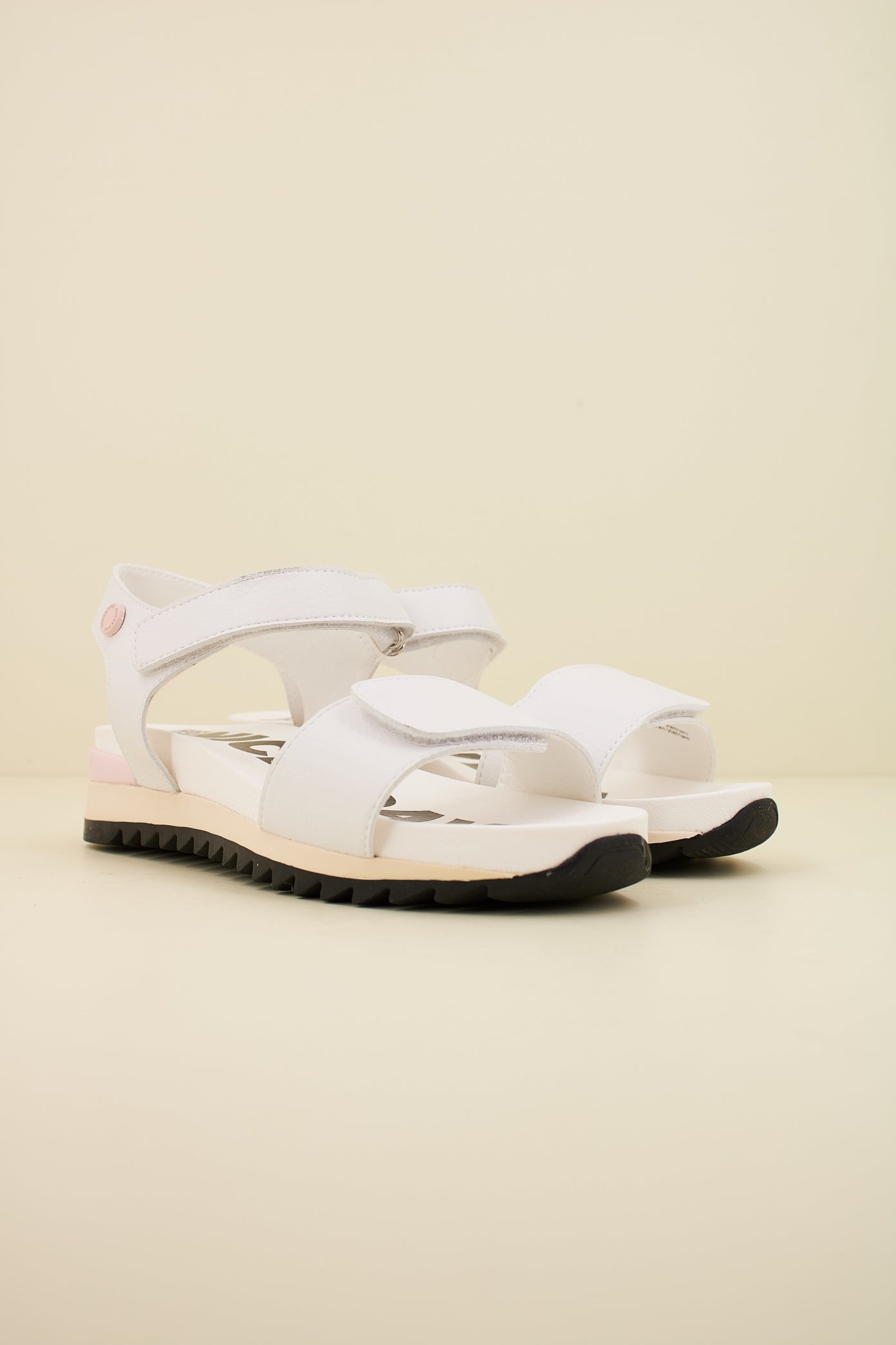 GIOSEPPO LOOE en color BLANCO (2)