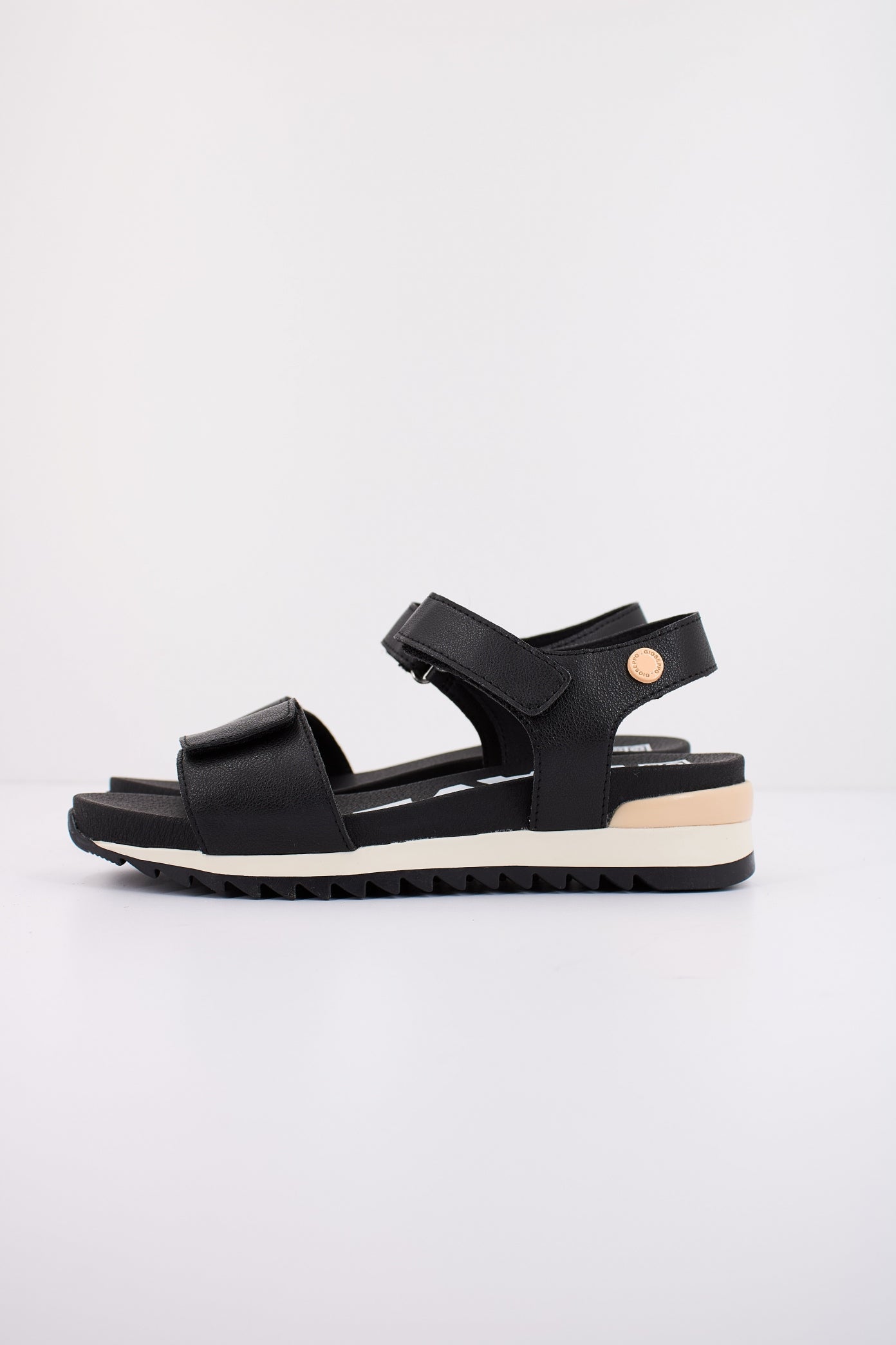 GIOSEPPO LOOE en color NEGRO (1)