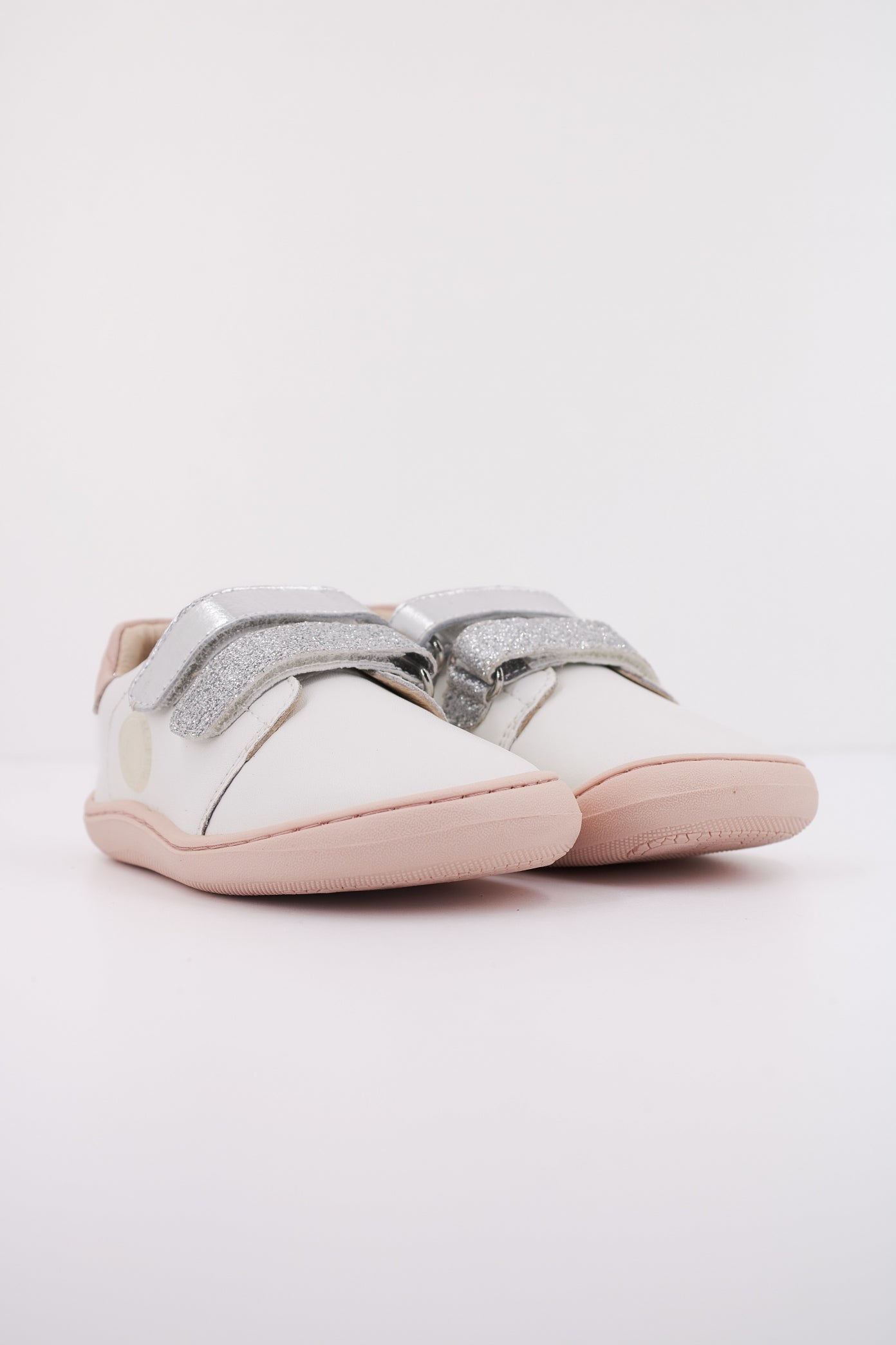 GIOSEPPO STANDISH en color BLANCO (2)