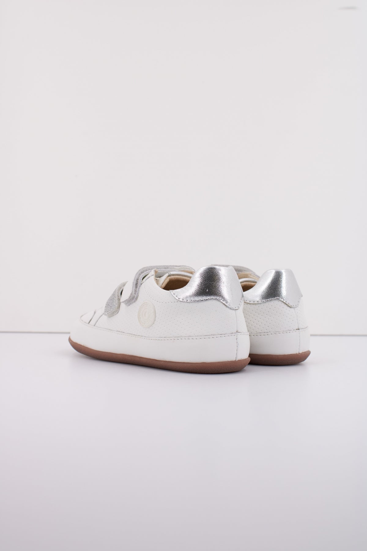 GIOSEPPO SAUK en color BLANCO (4)