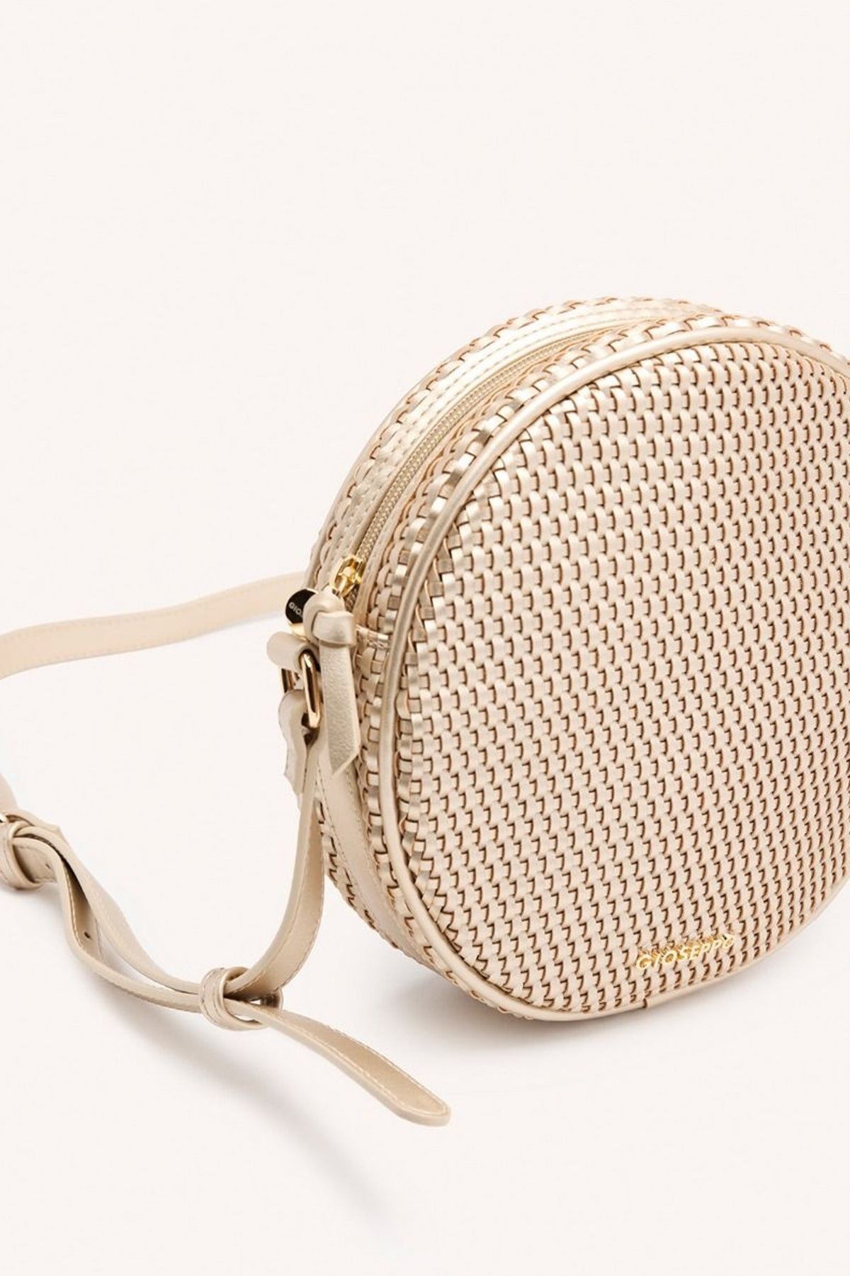 GIOSEPPO PARKLAND en color ORO (2)