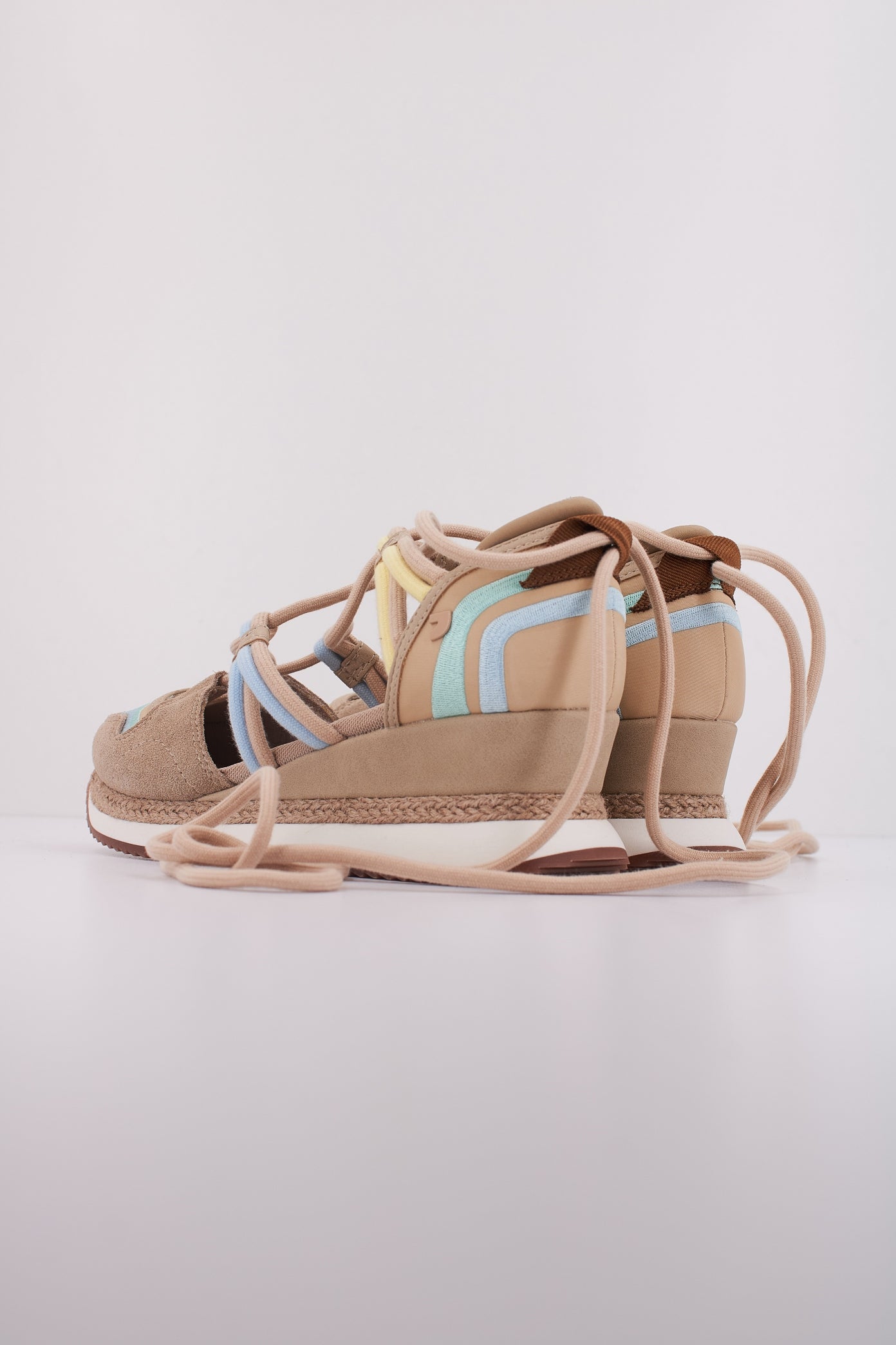 GIOSEPPO BRIDPORT en color BEIS (4)