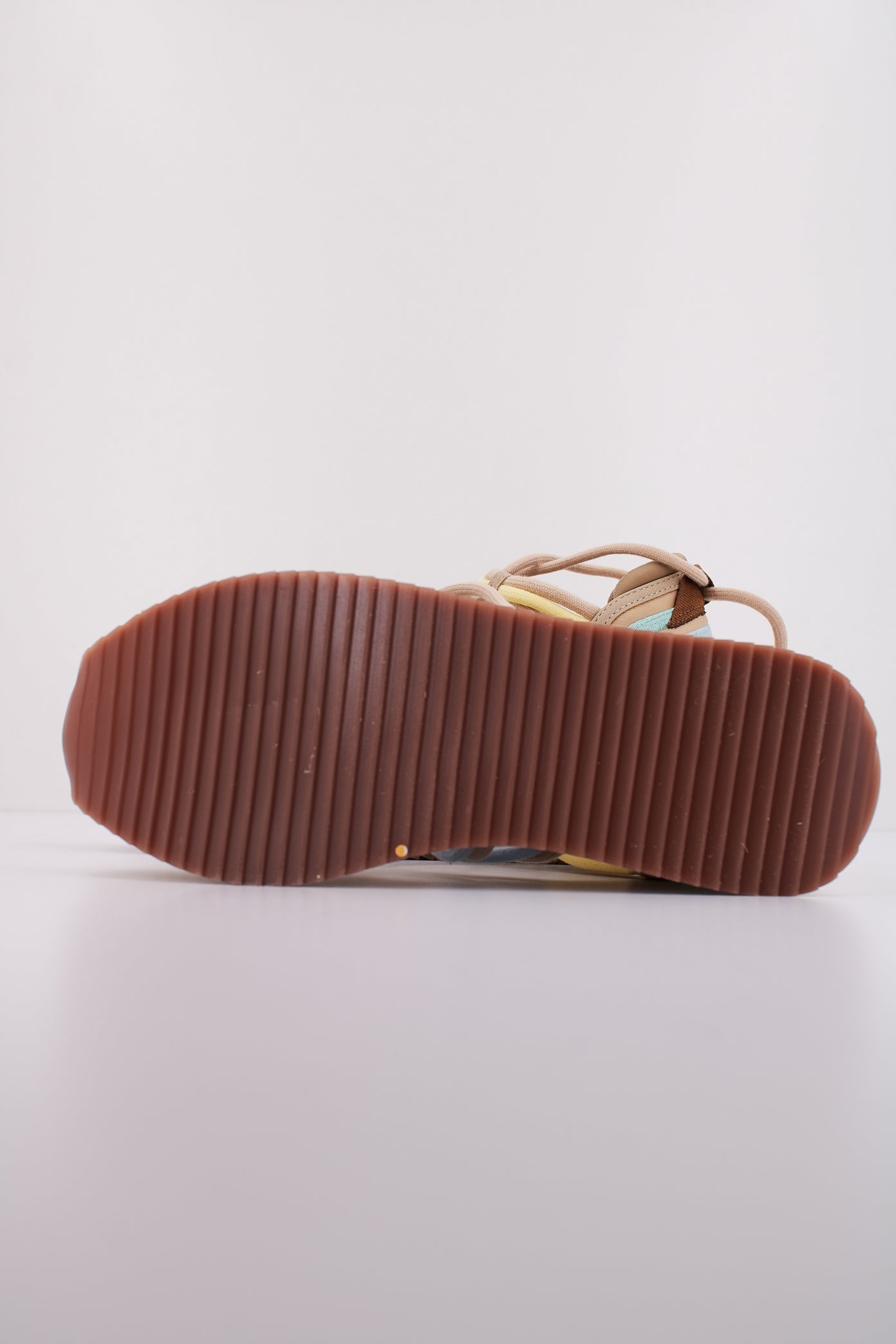 GIOSEPPO BRIDPORT en color BEIS (5)