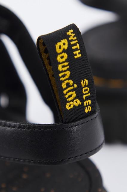 DR. MARTENS RICKI -STRAP en color NEGRO (4)
