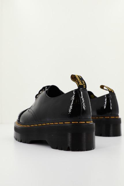 DR. MARTENS QUAD TC DISTRESSED en color NEGRO (3)