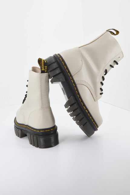 DR. MARTENS AUDRICK -EYE BOOT LUX en color BEIS (2)