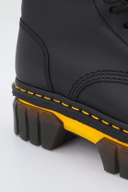 DR. MARTENS AUDRICK I BOOT en color NEGRO (4)