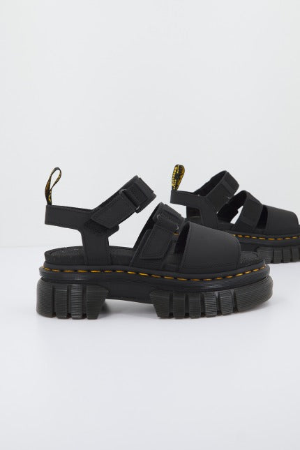 DR. MARTENS RICKI STRAP SANDAL TOU en color NEGRO (2)