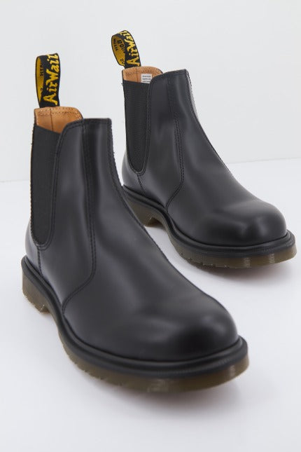 DR. MARTENS DM en color NEGRO (2)