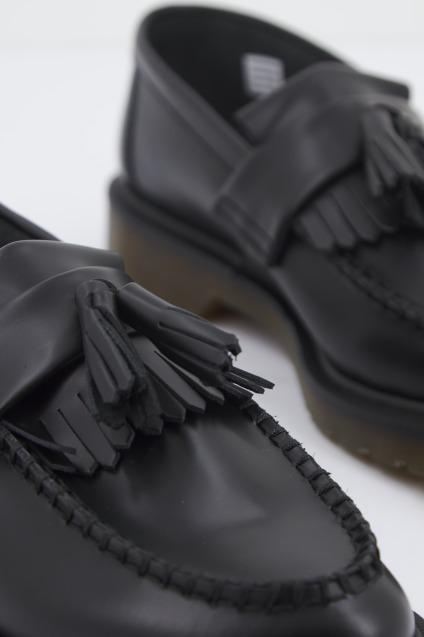 DR. MARTENS ADRIAN SMOOTH en color NEGRO (4)