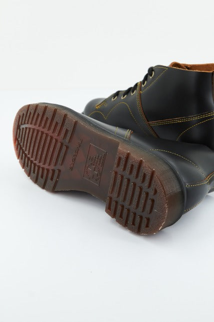 DR. MARTENS CHURCH MONKEY BOOT en color NEGRO (4)