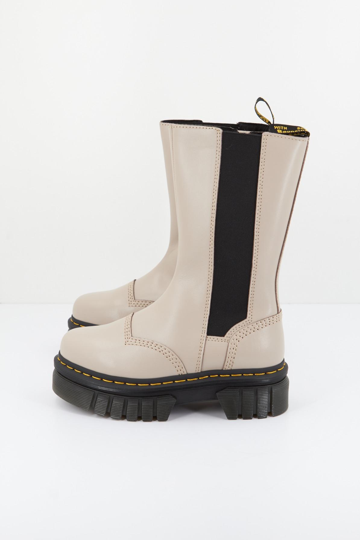 DR. MARTENS AUDRICK CHELSEA TALL en color MARRON (1)