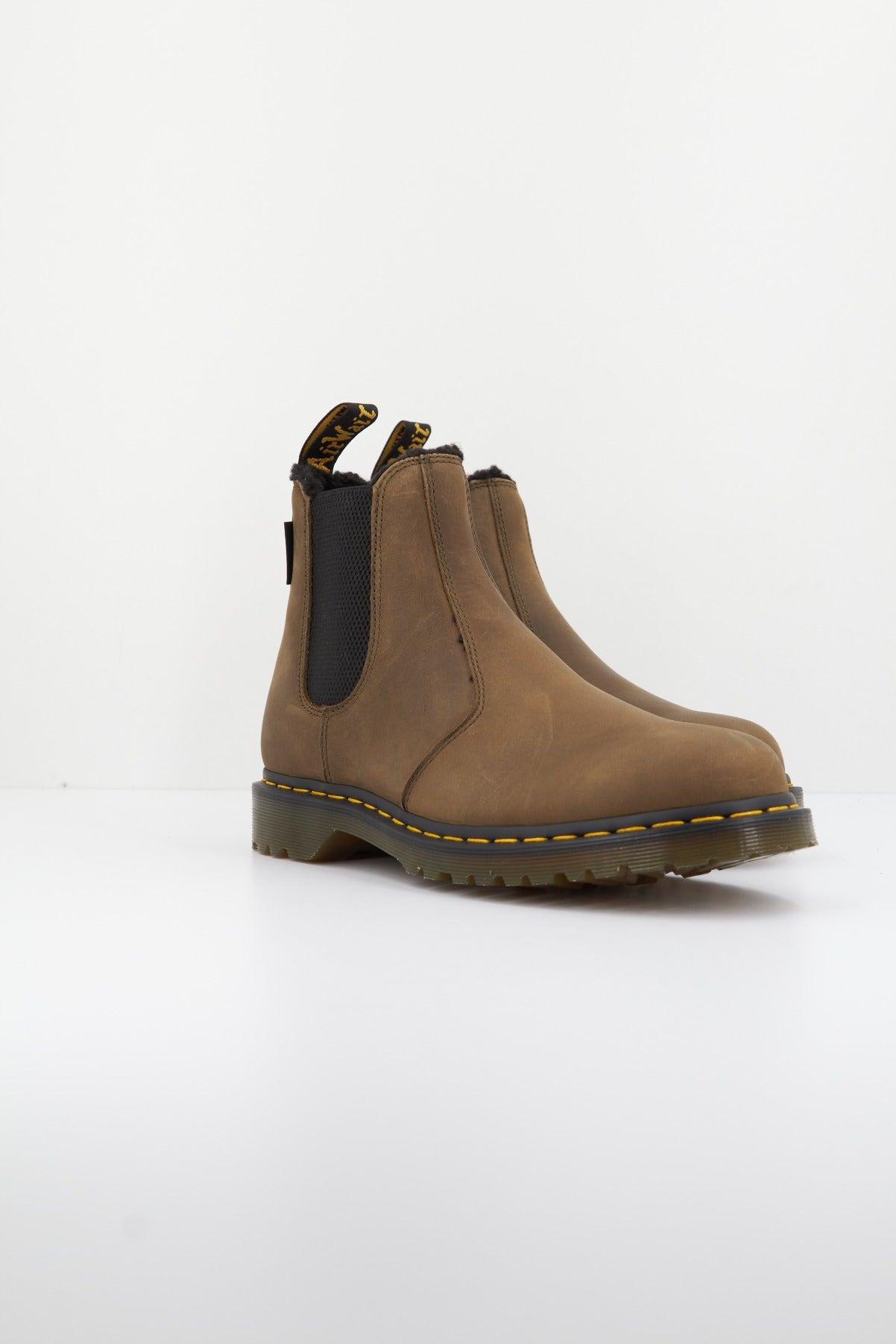 DR. MARTENS DMS OLIVE en color VERDE (2)