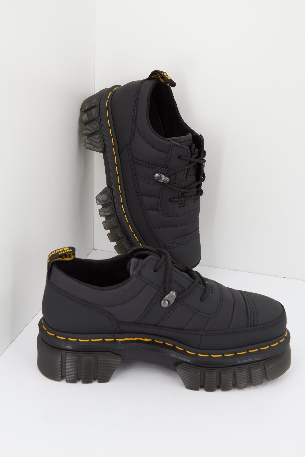 DR. MARTENS AUDRICK I SHOE QLTD en color NEGRO (2)