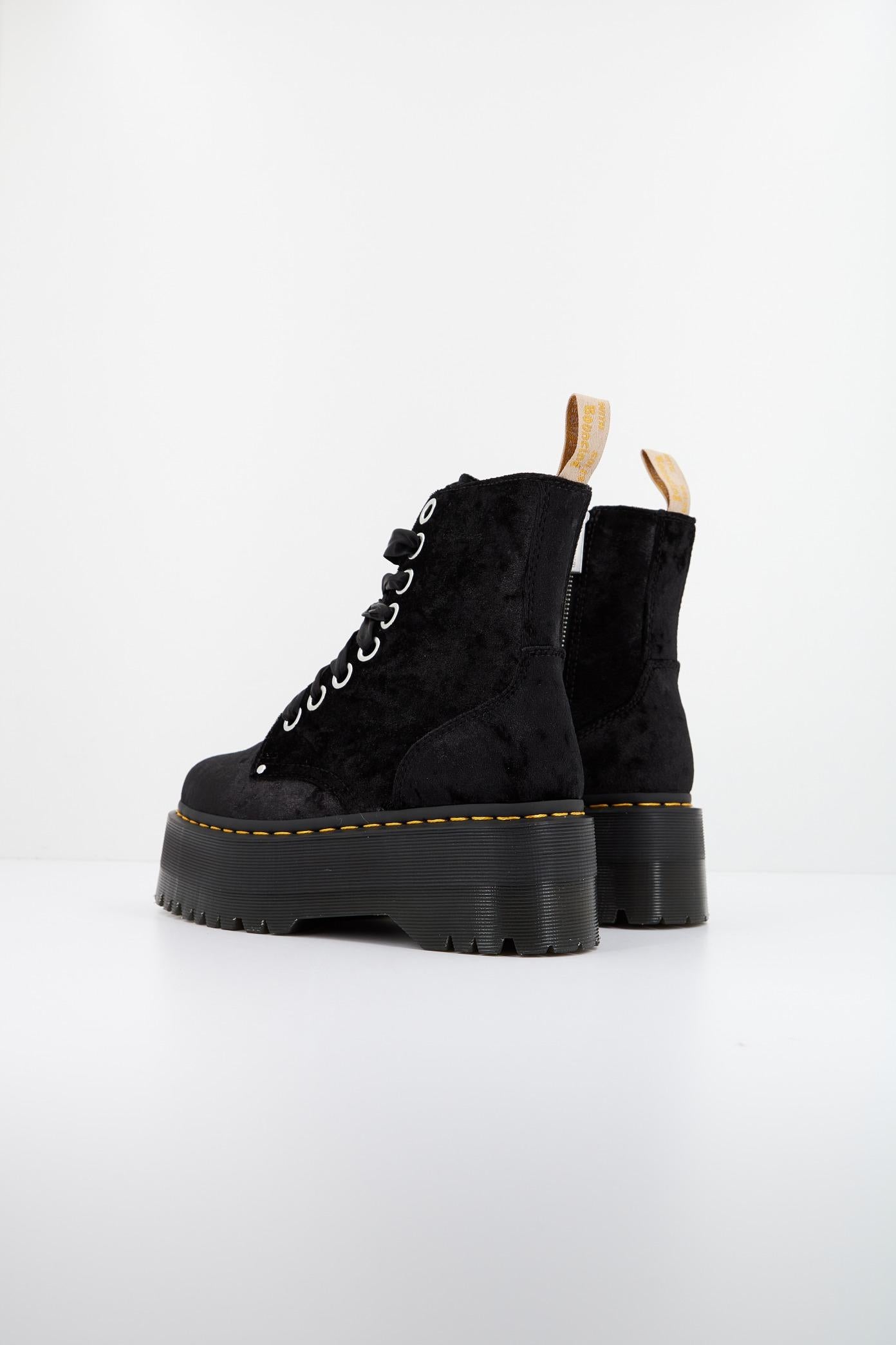 DR. MARTENS VEGAN JADON MAX en color NEGRO (3)