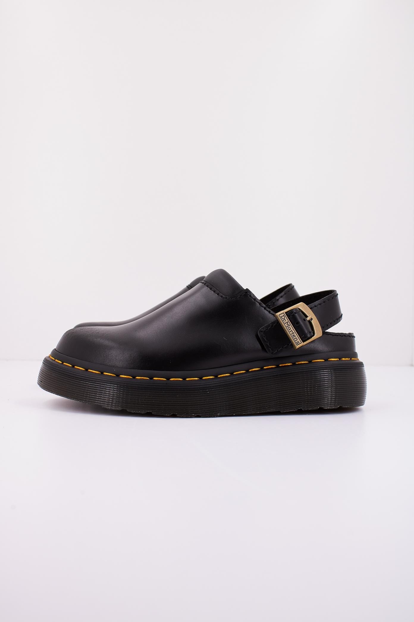 DR. MARTENS LAKETEN en color NEGRO (1)