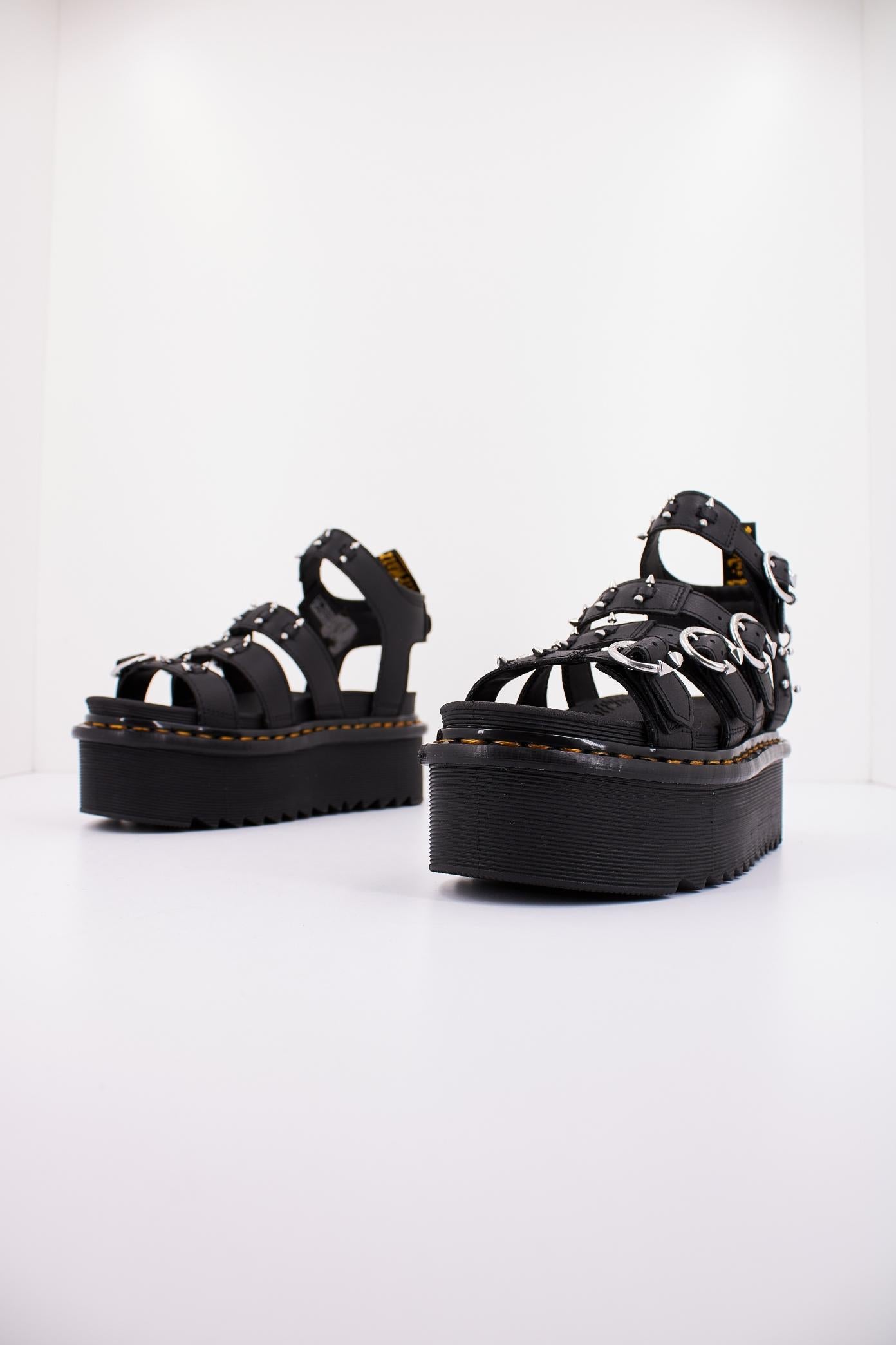 DR. MARTENS BLAIRE QUAD HDW en color NEGRO (2)