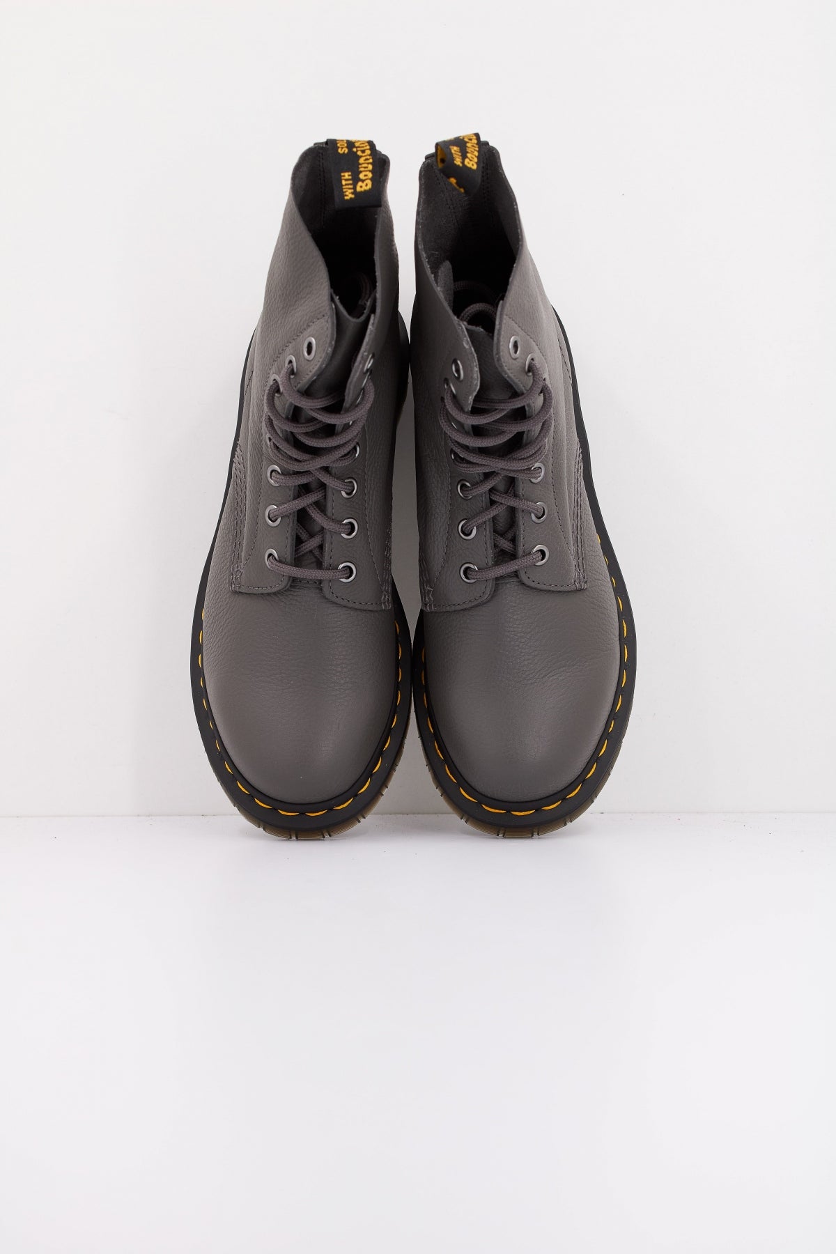 DR. MARTENS PASCAL en color GRIS (3)