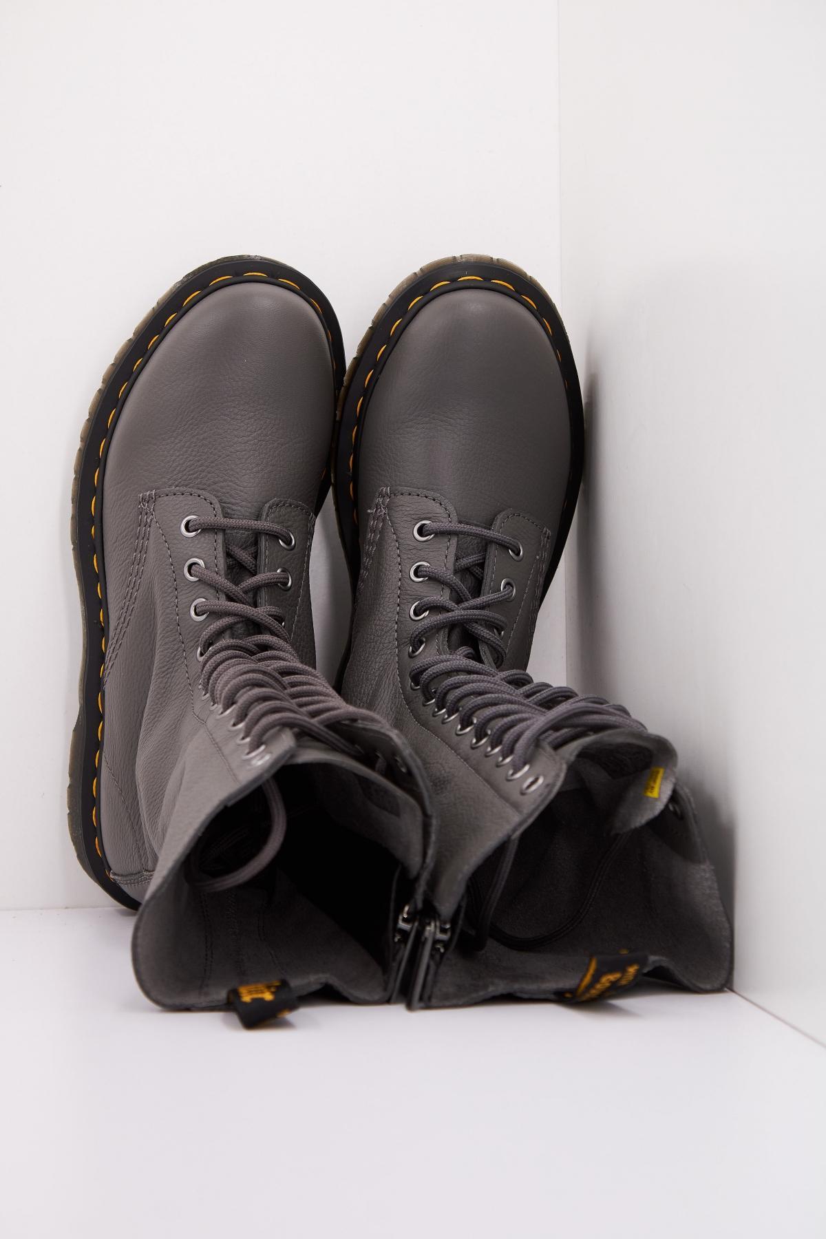 DR. MARTENS B en color GRIS (3)