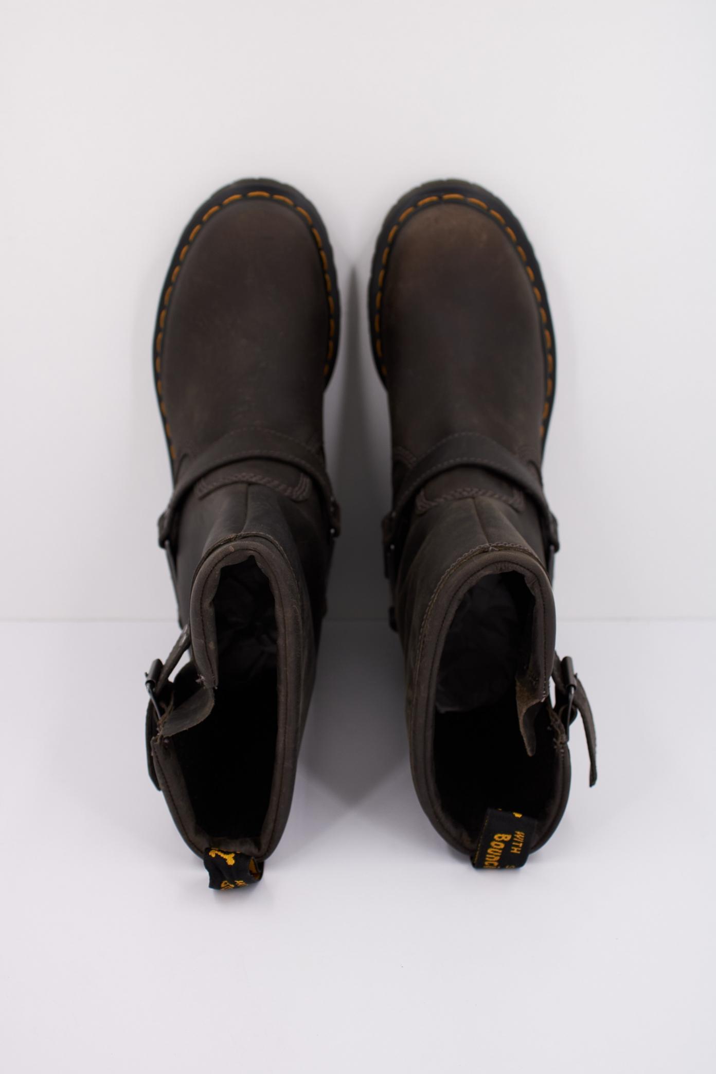 DR. MARTENS en color GRIS (3)
