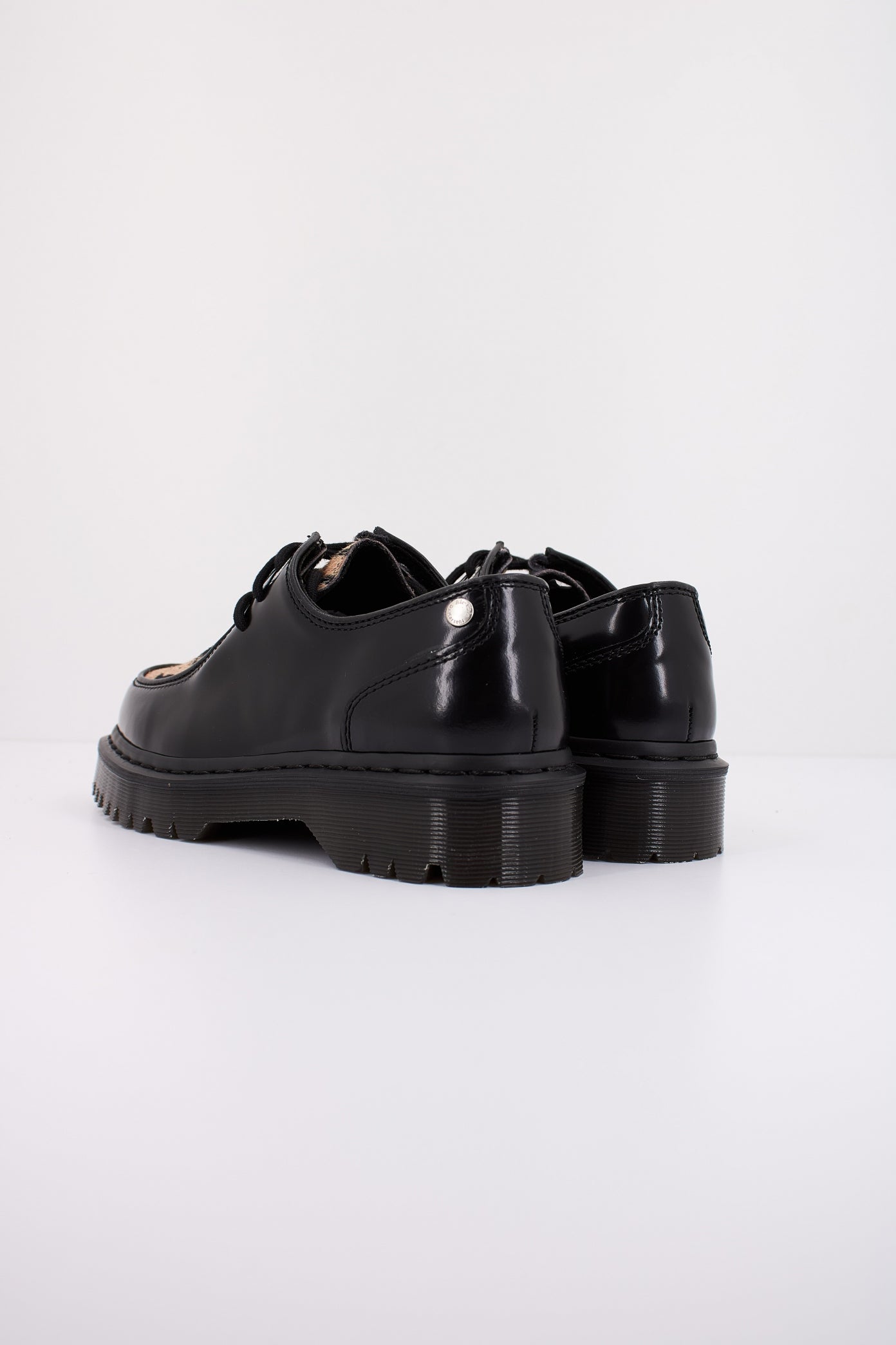 DR. MARTENS ZEFFIR I en color NEGRO (4)