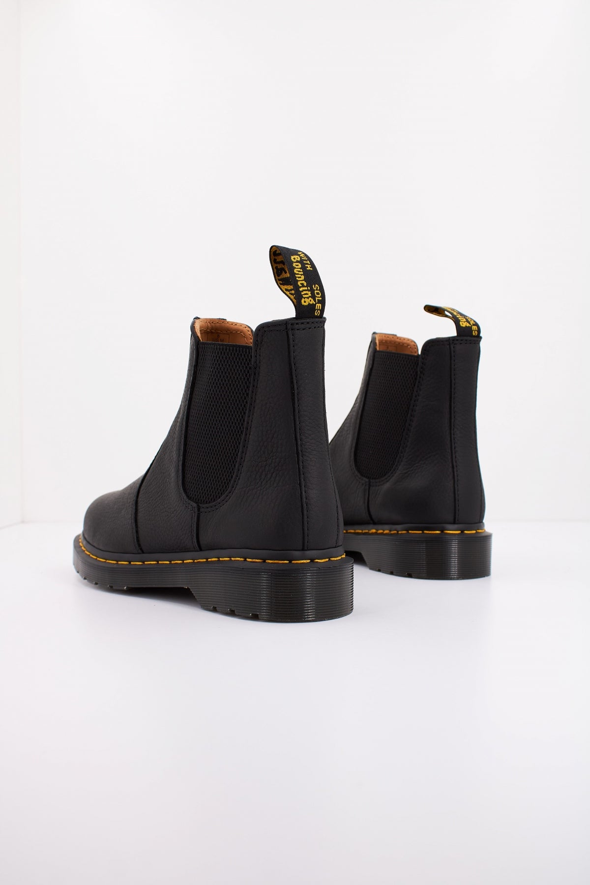 DR. MARTENS en color NEGRO (4)