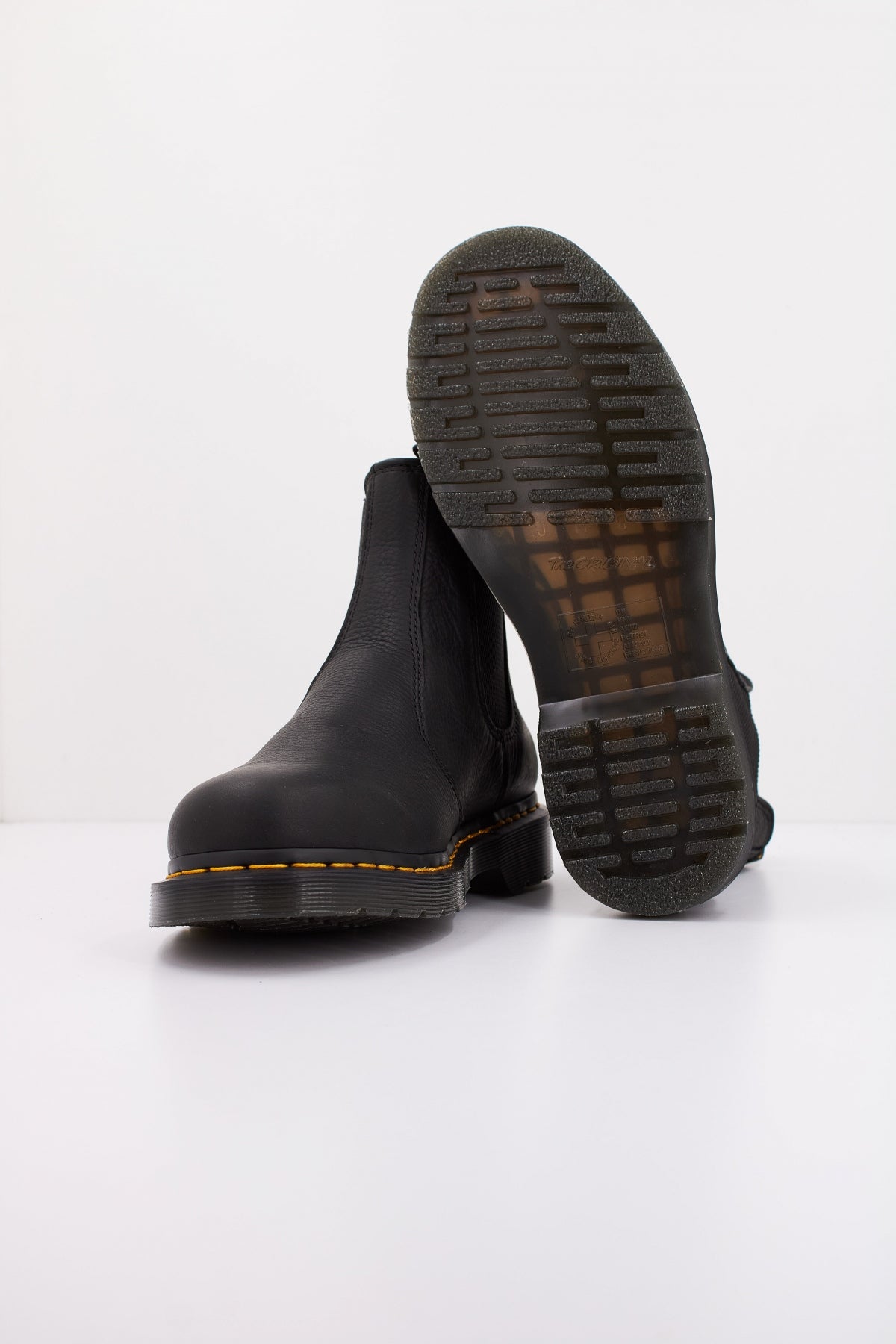 DR. MARTENS en color NEGRO (5)