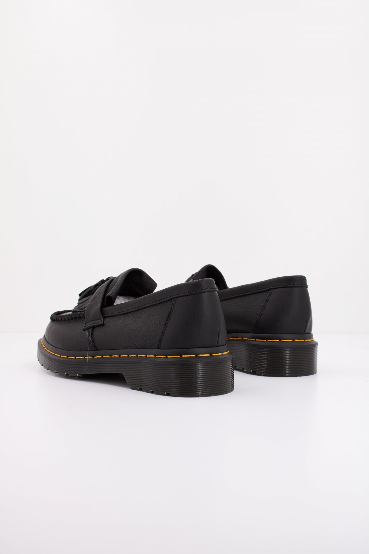DR. MARTENS ADRIAN YS en color NEGRO (4)