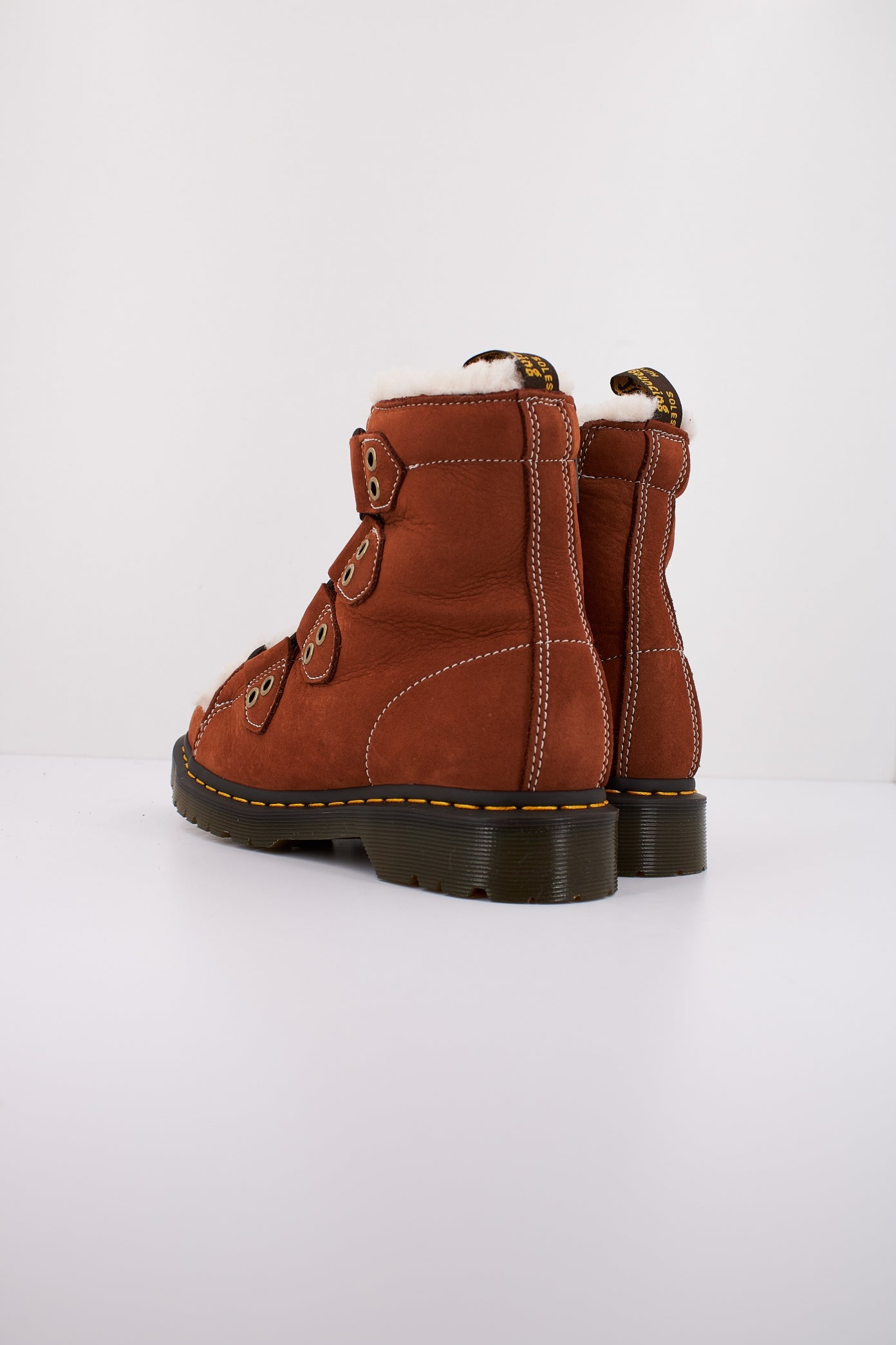 DR. MARTENS LTT FL en color MARRON (4)