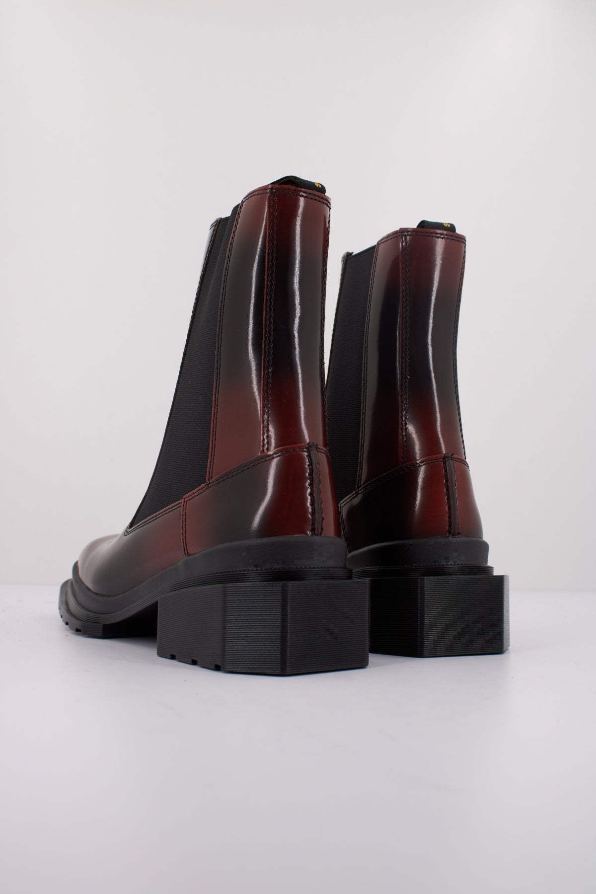 DR. MARTENS MAYBOLE CHELSEA en color NEGRO (4)