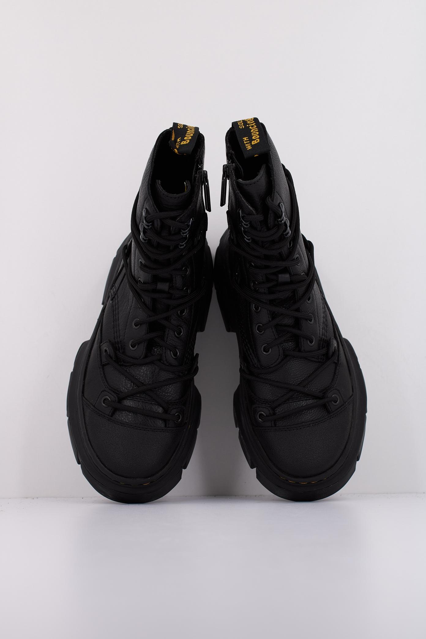 DR. MARTENS DMXL LACE en color NEGRO (3)