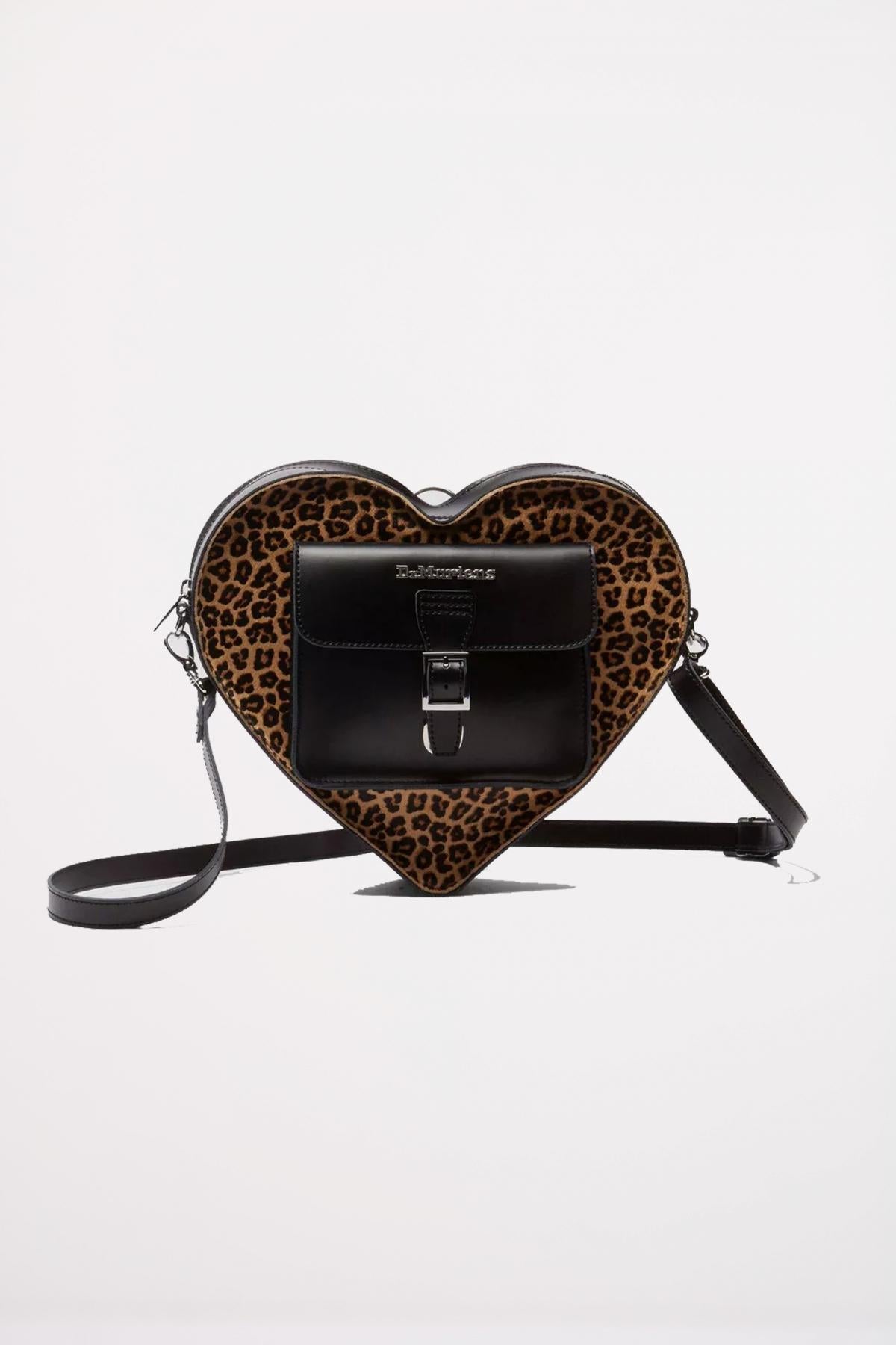 DR. MARTENS HEART BACKPACK en color ANIMAL PRINT (1)