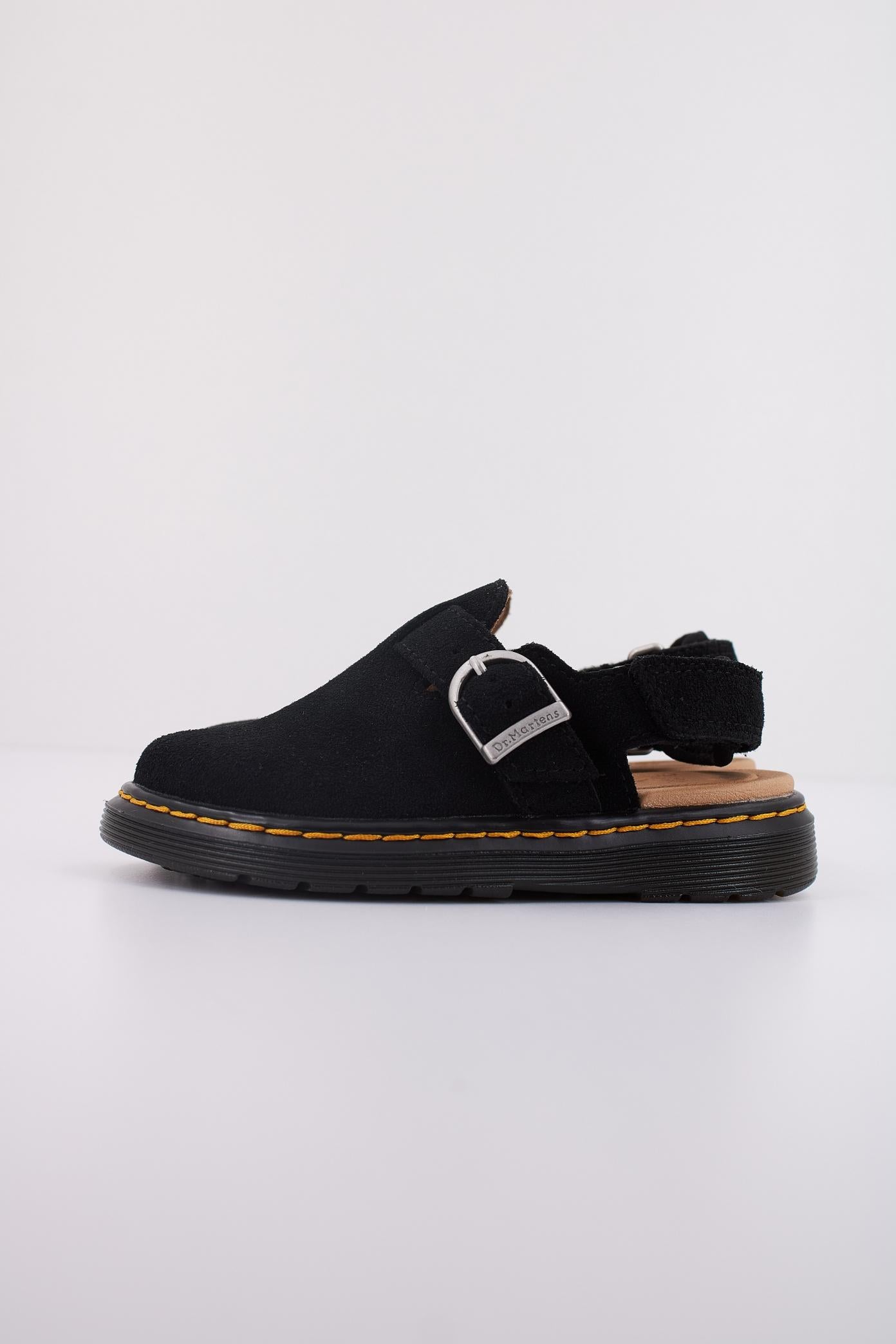 DR. MARTENS JORGIE T en color NEGRO (1)