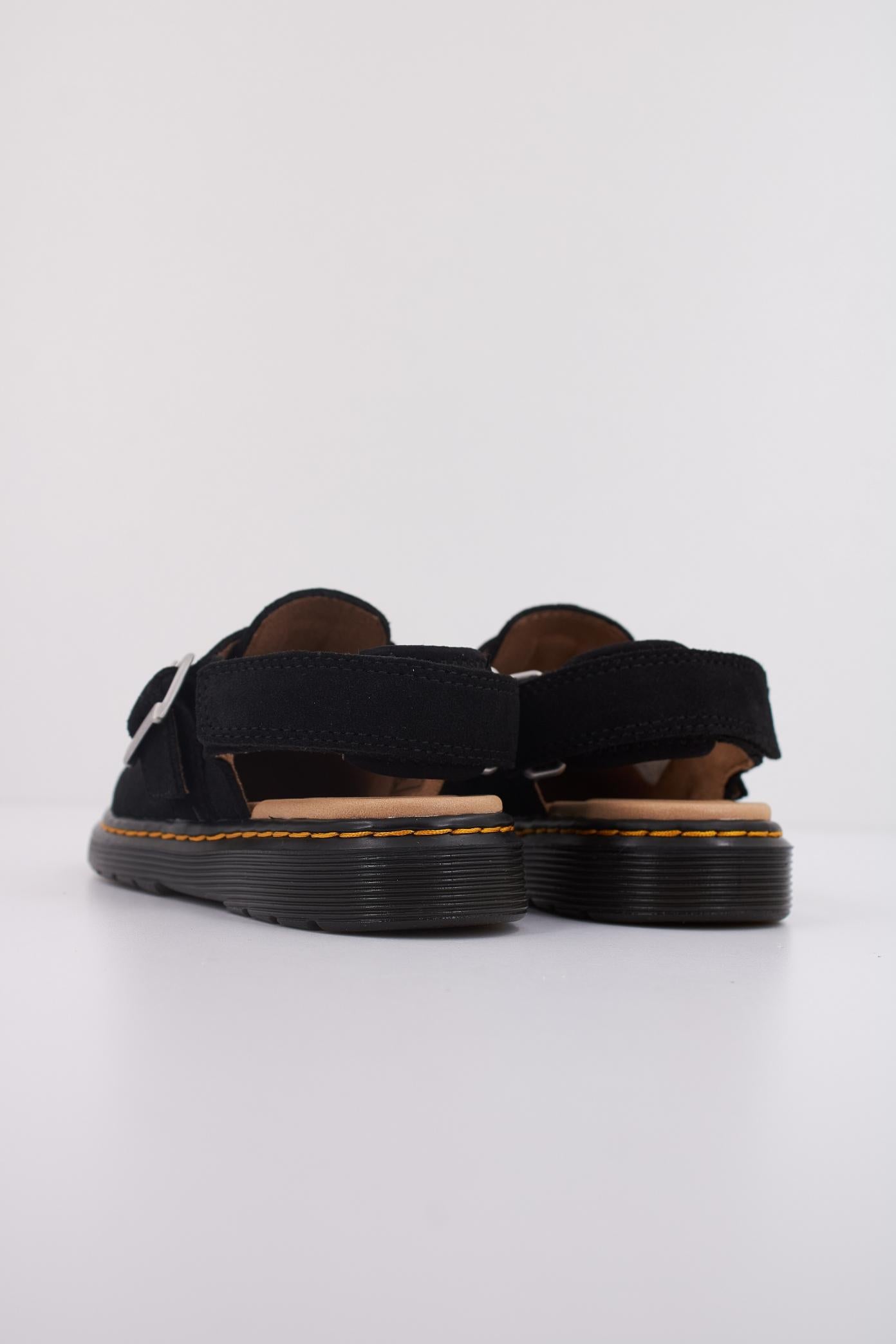 DR. MARTENS JORDIE J en color NEGRO (4)