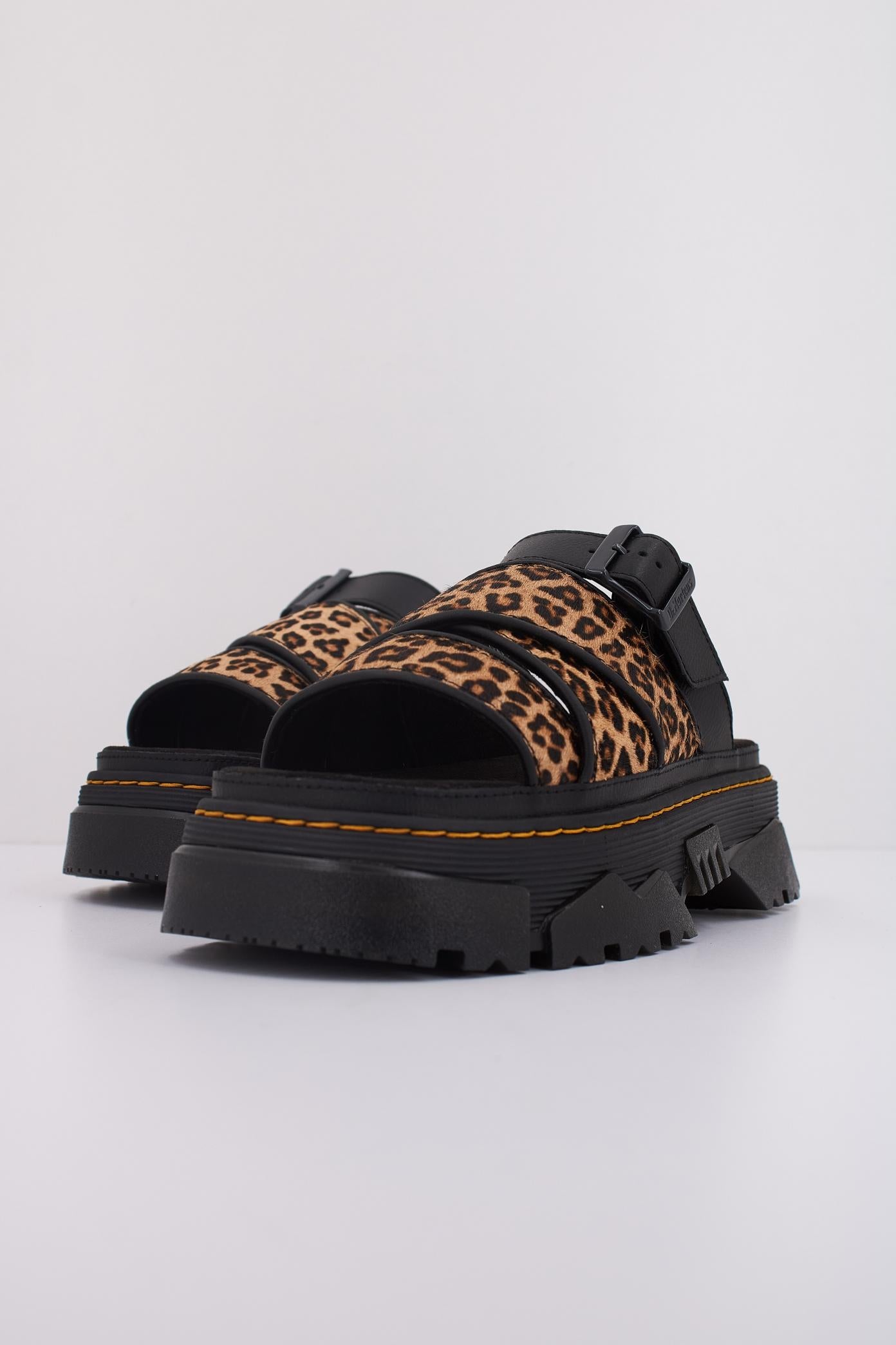DR. MARTENS MATTISON SLIDE en color ANIMAL PRINT (2)