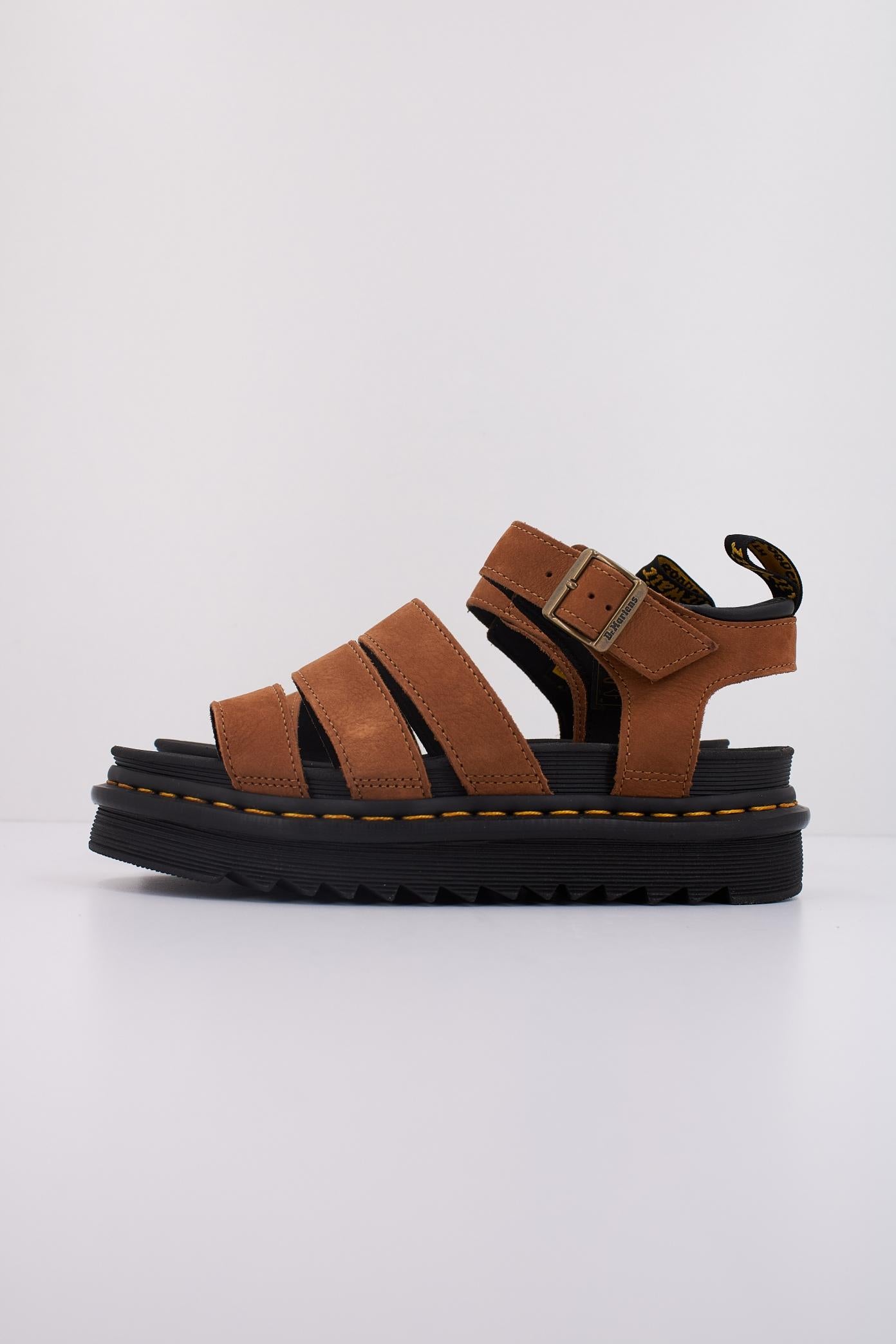 DR. MARTENS BLAIRE en color MARRON (1)